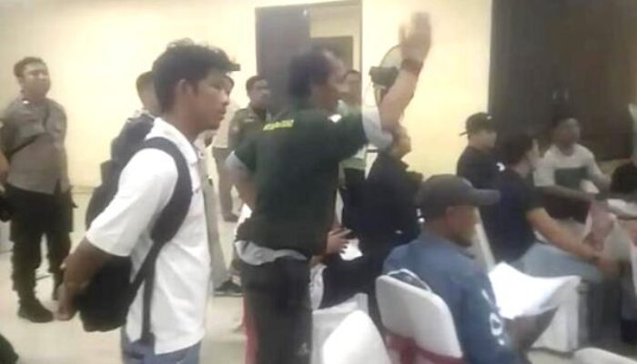 Tidak Terima Hasil Rekapitulasi Suara di Kecamatan Cikarang Utara, Caleg PBB Protes