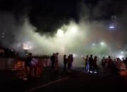 Gambar Presiden Jokowi dan Hakim Anwar Usman Dibakar Massa pada Aksi Demo Tolak Pemilu Curang