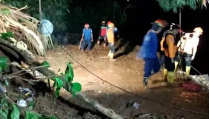 Tim SAR Gabungan Berhasil Evakuasi Korban Tanah Longsor di Dekat Istana Bogor, 1 Tewas Tertimbun