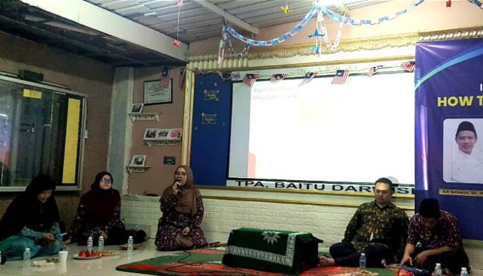 Dosen FEB Uhamka Bagi Kiat Sukses Menjadi Pengusaha di PRIA Kampung Pandan Malaysia