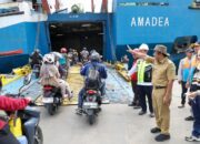 Pj Gubernur Banten Al Muktabar Dampingi Menkes dan Kabaharkam Polri Tinjau Arus Mudik Lebaran 2024