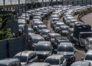 Arus Mudik Merak Macet Belasan Jam, Pemudik Minta Menteri BUMN Evaluasi Kinerja ASDP dan Aplikasi Tiket Ferizy
