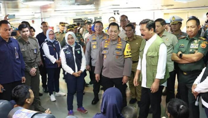 Menkopolhukam Tinjau Kesiapan Pelayanan Pelabuhan ASDP Merak, Pj Gubenur Banten: Pemerintah Jamin Pemudik Lebaran Aman