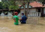 2 Hari Air Belum Surut, Ribuan Rumah Warga Desa Tanjung Burung Tangerang Masih Terendam