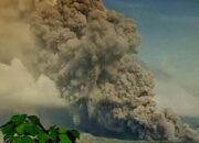 Gunung Semeru Kembali Erupsi, Masyarakat Diminta Waspadai Potensi Awan Panas, Guguran Lava dan Lahar