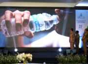HUT ke-22 Perumda Cilegon Mandiri, Wali Kota Helldy Luncurkan Air Minum Merek Ci Legon