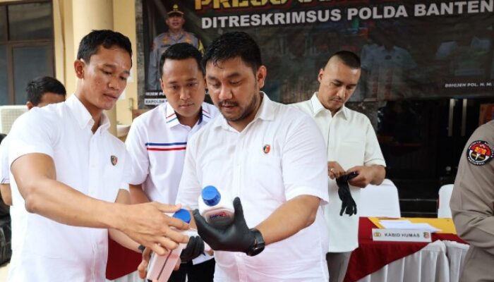 Ditreskrimsus Polda Banten Grebek Tempat Pembuatan Oli Ternama Tapi Palsu di Panongan Tangerang Banten