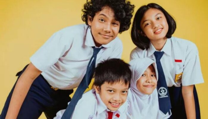 Tetapkan Aturan PPDB, Mendikbud Nadiem Makarim: Usia Siswa Masuk SMP Maksimal 15 Tahun