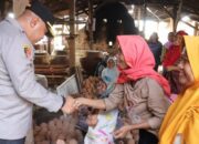 Kapolres Serang Banten Sambangi dan Berikan Bantuan kepada Warga Pengrajin Gerabah