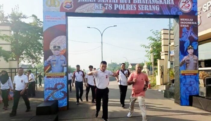 Sambut Hari Bhayangkara ke 78, Polres Serang Banten Jalan Santai bersama Wartawan dan Forkopimda