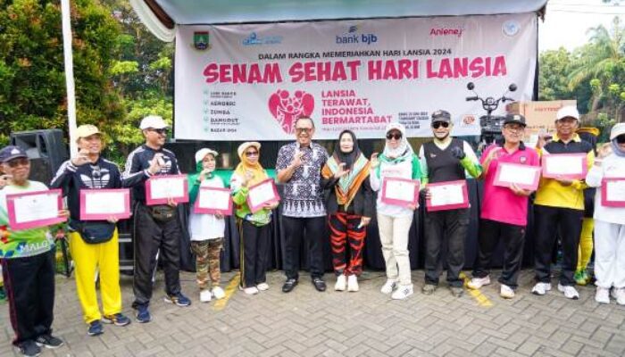 Ratusan Lansia Cilegon Meriahkan Senam Sehat Bersama Wali Kota