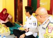 Kapolres Serang Takziyah di Rumah Duka Keluarga Siswa SD yang Hanyut di Sungai