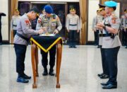 Kapolri Pimpin Upacara Kenaikan Pangkat dan Sertijab 17 Pati, Irjen Abdul Karim Jadi Kadiv Propam