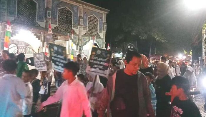 Sambut Tahun Baru Islam, Masjid Al-Muttaqin Cikarang Bekasi Pawai Obor