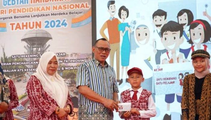 Fokus Benahi Pendidikan, Walikota Cilegon Launching Program Satu Pelajar Satu Rekening