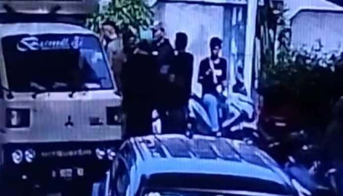 Detik-detik Menegangkan Oknum Debt collector Rampas Mobil Pajero di Pom Bensin Pasirgombong, Cikarang Utara