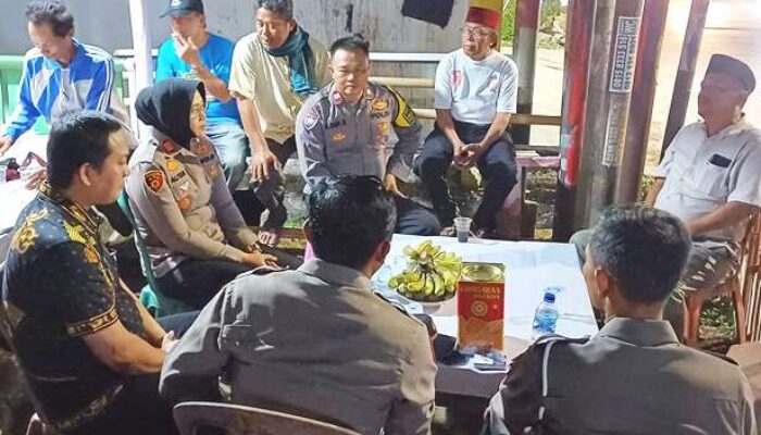 Kapolsek Kedungwaringin Bekasi Serap Aspirasi Masyarakat melalui Ngopi Kamtibmas