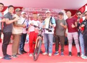 Sambut Hari Jadi Kabupaten Bekasi Ke-74 dan HUT RI ke 79, Kecamatan Sukakarya Gelar Gerak Jalan Sehat Berhadiah