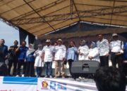 Daftar ke KPU Subang, Paslon Ruhimat-Aceng Kudus Unjuk Kekuatan