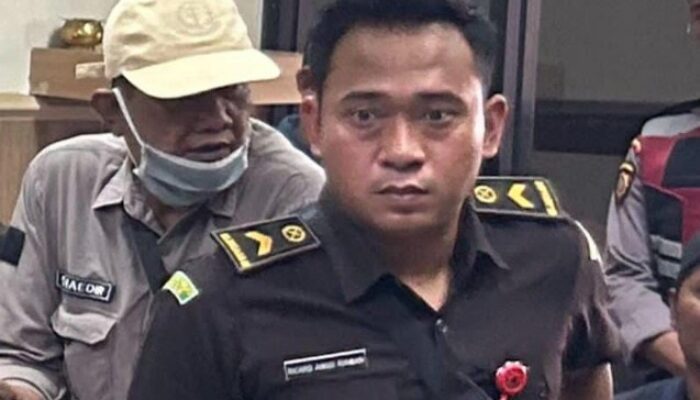 Petugas Kejari Kabupaten Tangerang Banten Larang Anak dan Pengacara Temui Jems Makapedua di Ruang Tahanan PN Tangerang