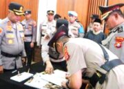 Kapolres Condro Sasongko Pimpin Upacara Sertijab Sejumlah PJU Polres Serang Polda Banten