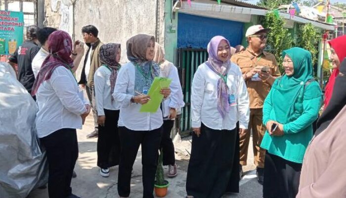 Tim Penilaian Lomba Kampung Bersih, Lakukan Penilaian di Wilayah Kecamatan Cibarusah