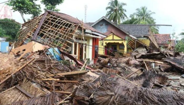 BMKG Prediksi Tsunami Besar di Sebagian Wilayah Jawa dan Sumatera