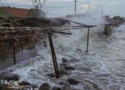 BPBD: Potensi Tsunami, Warga Pesisir Selatan Banten Diingatkan Selalu Waspada