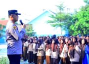 Kapolsek Cikarang Pusat Cegah Tawuran Melalui Police Goes to School di SMAN 2 Cikarang Pusat