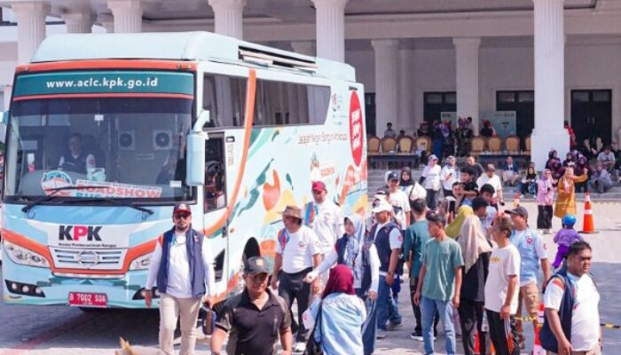 Tutup Roadshow Bus KPK, Pj Gubernur Al Muktabar: Partisipasi Masyarakat Banten Sangat Tinggi