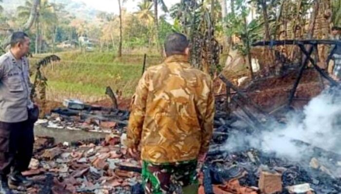 Pondok Pesantren Al Istikomah di Bolang Lebak Banten Terbakar