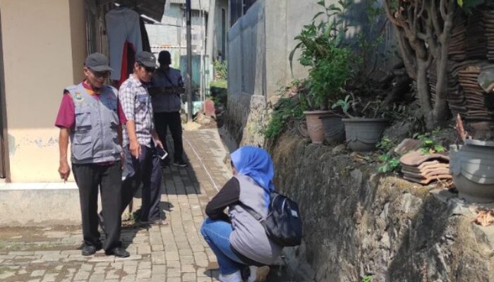 Realisasi Program Salira, Pokmas Kebon Dalem Cilegon Bangun Jalan Becek