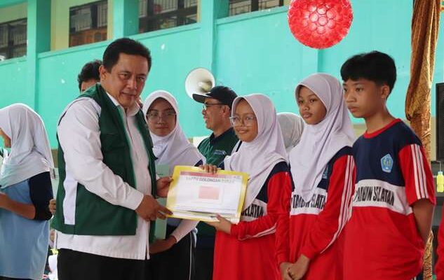 Dihadiri Pj Bupati Bekasi, Botram di SMPN Tambun Selatan Disambut Antusias Pelajar