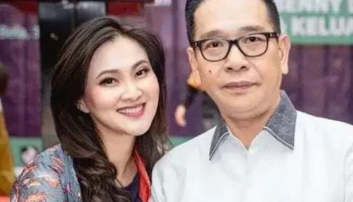 Menunggu Kedatangan Anak dari Amerika, Cagub Maluku Utara Benny Laos Akan Dikebumikan di Jakarta