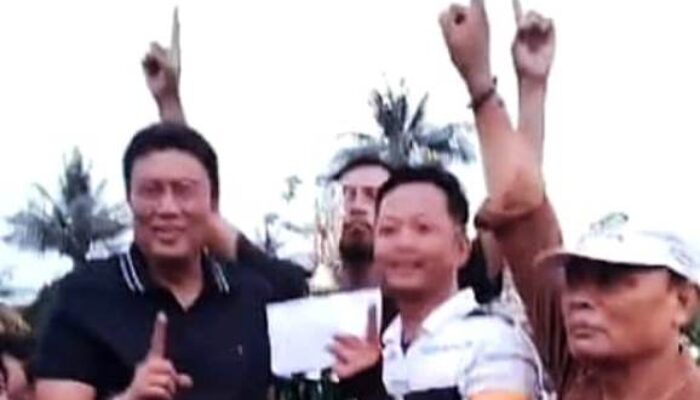 Virall ! Video Diduga Aparat Desa Sukaindah  Bekasi Kampanyekan Paslon Cabup- Cawabup Nomor Urut 01