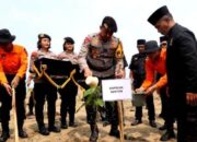 Kapolda Banten Tanam Seribu Pohon di Pantai Batu Saung Kabupaten Serang