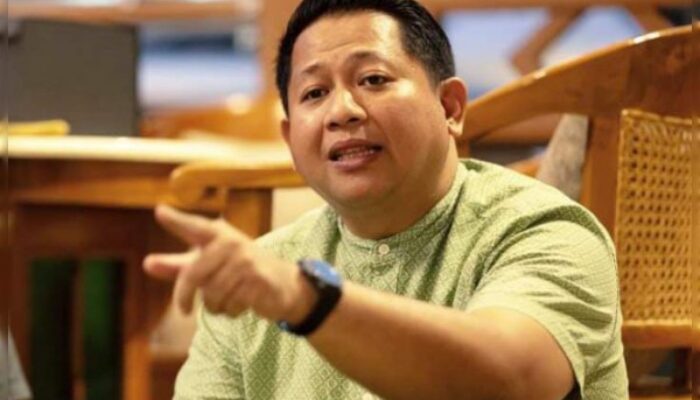 Baliho Robinsar-Fajar Dirusak dan Dibuang di Saluran Air, Tim Pemenangan Minta Gakkumdu Turun Tangan