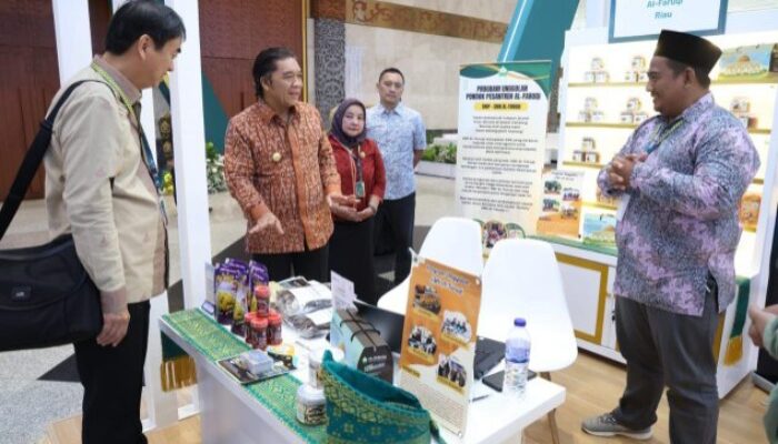 Pj Gubernur Al Muktabar Hadiri Pembukaan ISEF 2024