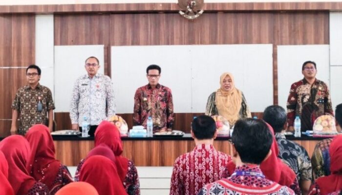 Hadiri Acara Silaturahmi dengan Kepala SMP se-Kota Cilegon, Ini Pesan Pjs Wali Kota Cilegon