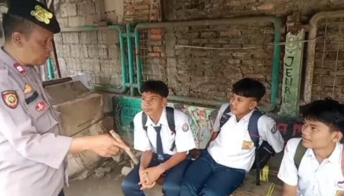 Polsek Cibarusah Bekasi Edukasi Remaja Stop Tawuran