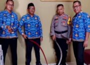  Aparat Polsek Cikarang Selatan dan Warga Temukan Sajam di Rumah Kosong
