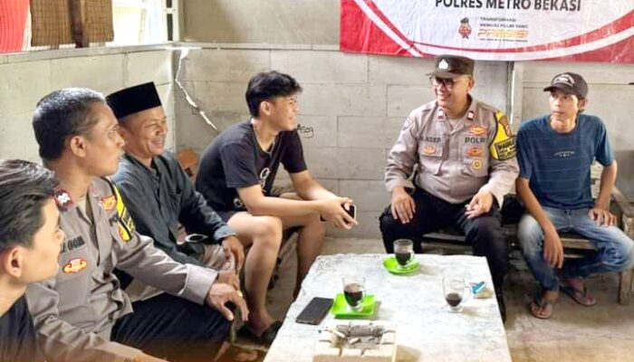 Ngopi Kamtibmas Polsek Kedungwaringin, Eratkan Silaturahmi Polisi dengan Masyarakat