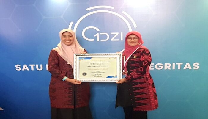 SMAN 1 Kabupaten Tangerang Raih Penghargaan Unit Kerja Pelayanan WBK Kemenpan-RB