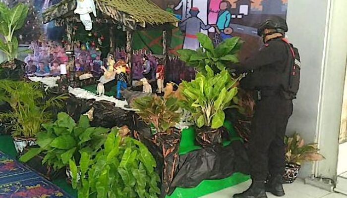 Amankan Ibadah Natal, Polres Serang Banten Terjunkan Tim Jibom Brimob Sterilisasi di Ciruas Permai