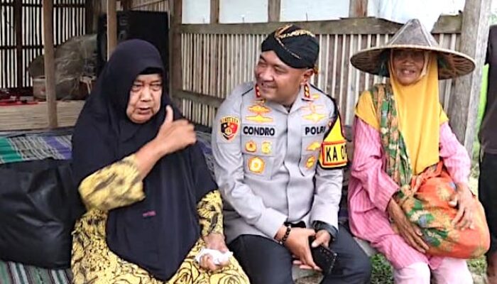 Ngariung Iman Ngariung Aman, Kapolres Serang Banten Pengobatan Gratis untuk Emak-Emak Buruh Tani