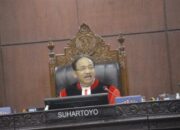 Pemalsuan Usia Kelahiran Jadi Perhatian Ketua Hakim MK di Sidang Gugatan Pilkada Subang