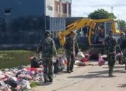 Karbak Kodim 0602/Serang, Bersama Pemkot Serang Banten Bersihkan Tumpukan Sampah Demi Keindahan dan Kesehatan Warga   