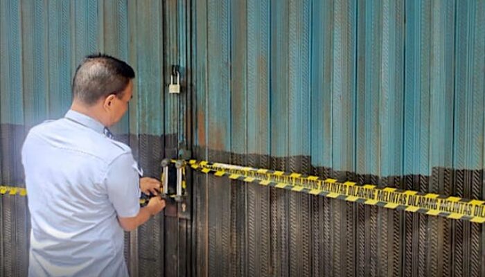 Melanggar Perda dan Kumuh, 44 Bangunan Liar di Atas Lahan KAI dan RTH Disegel 