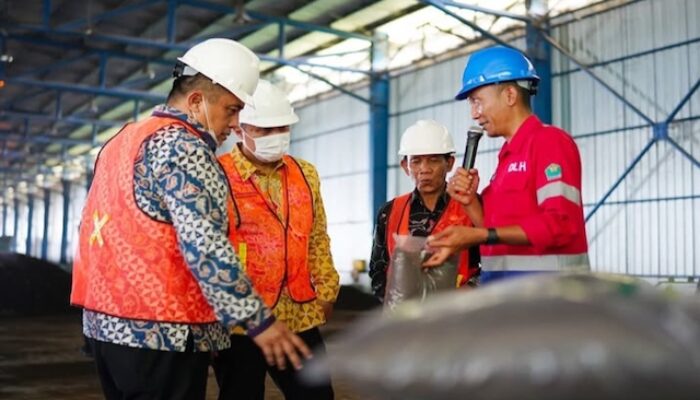 Pj Bupati Bekasi Studi Komparasi Pengelolaan Sampah di Kota Malang