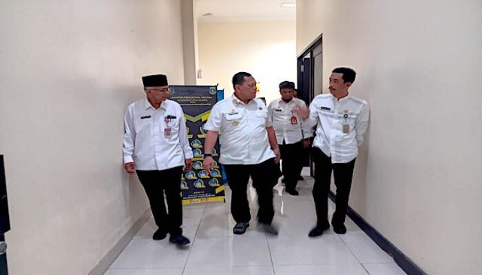 Pj Gubernur A Damenta  Sidak Kantor Setda Provinsi Banten